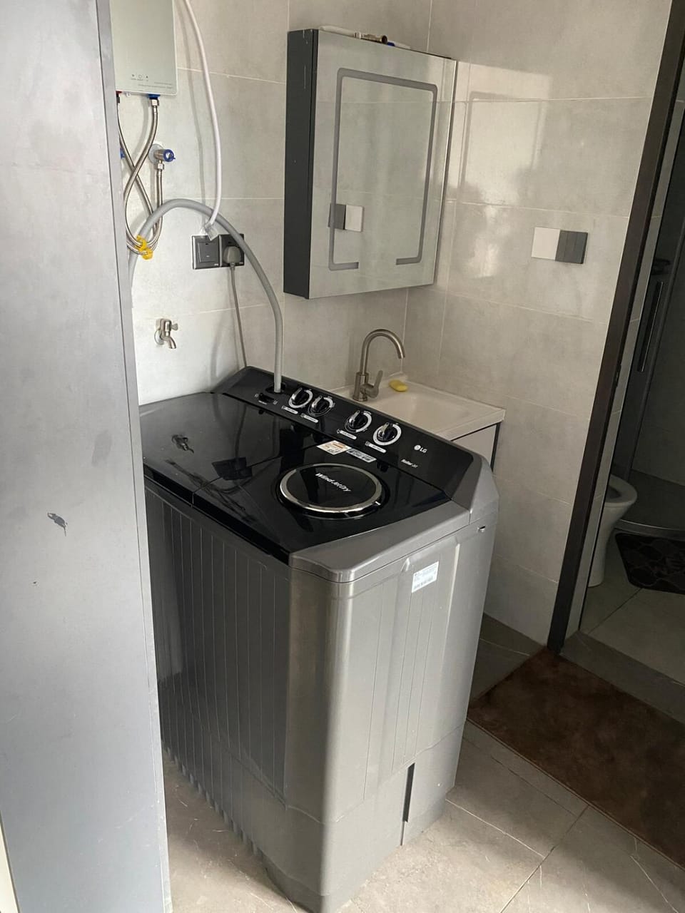 Chic 1BR w Pool, Gym, City Views Apartment in Nairobi County