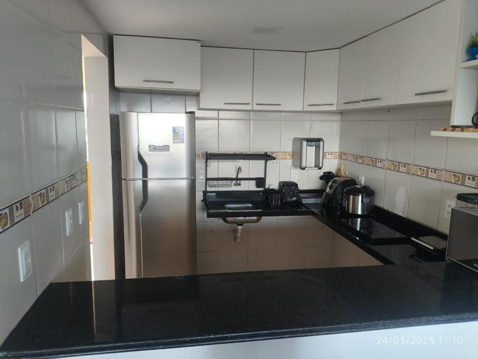 Kitchen or kitchenette, Dining area, stove