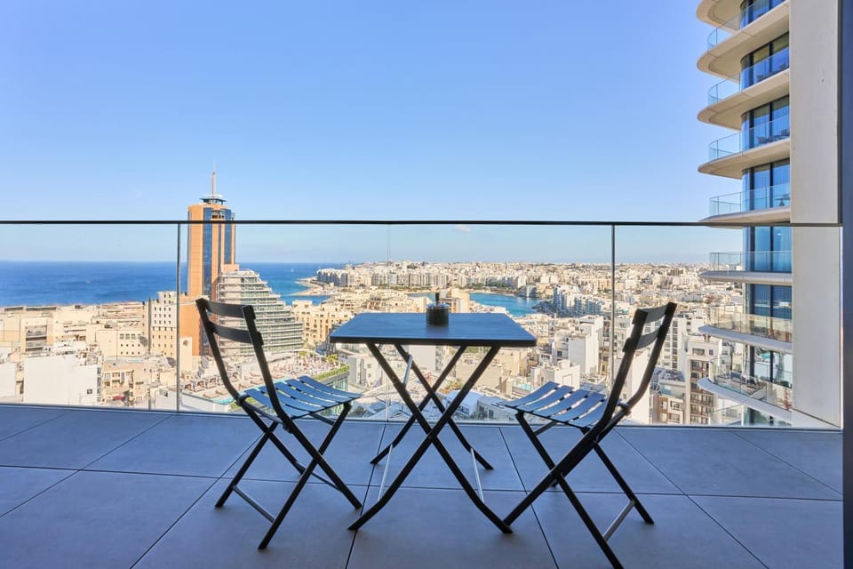 Balcony/Terrace, City view, Sea view