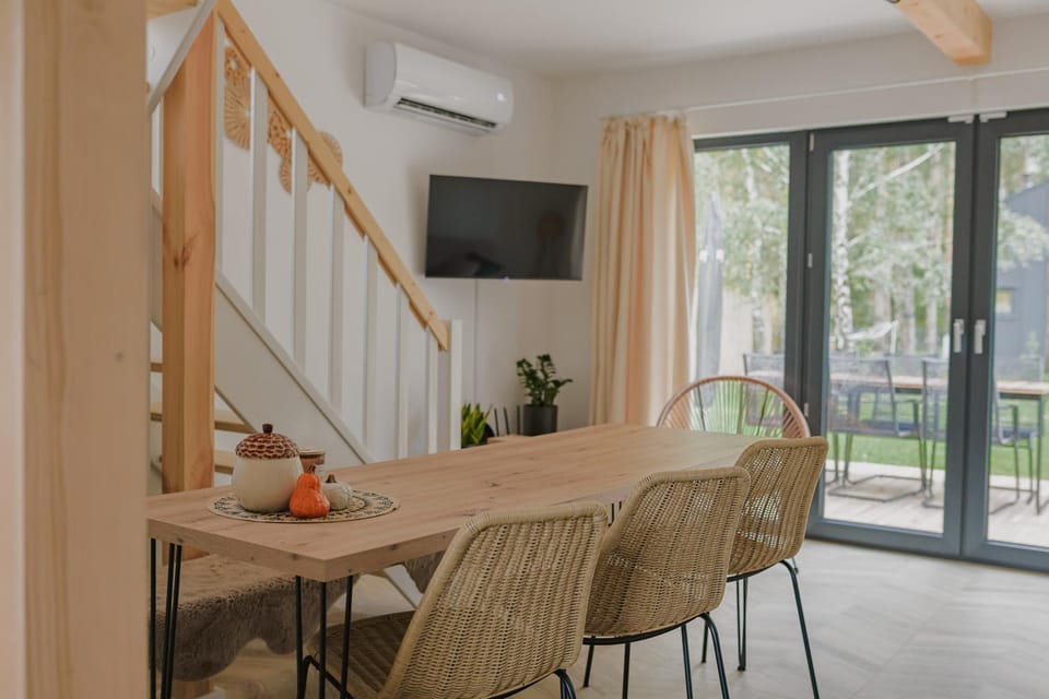 TV and multimedia, Balcony/Terrace, Living room, Dining area