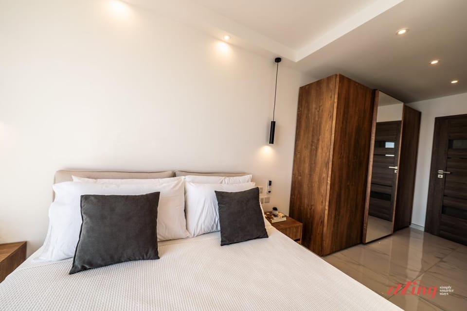 Bedroom, wardrobe