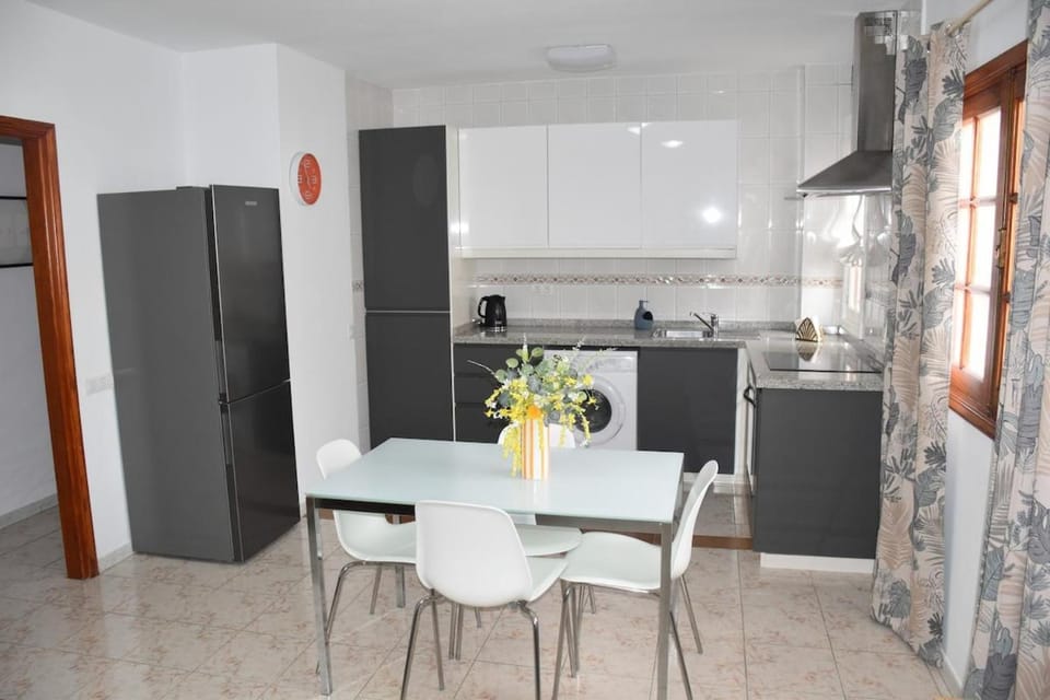 Nicolosa Apartment Apartment in Canary Islands