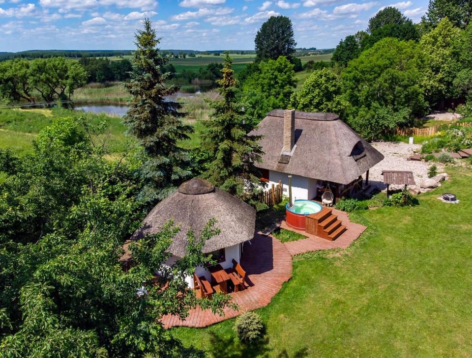 Property building, Spring, Day, Natural landscape, Bird's eye view, Garden, Garden view