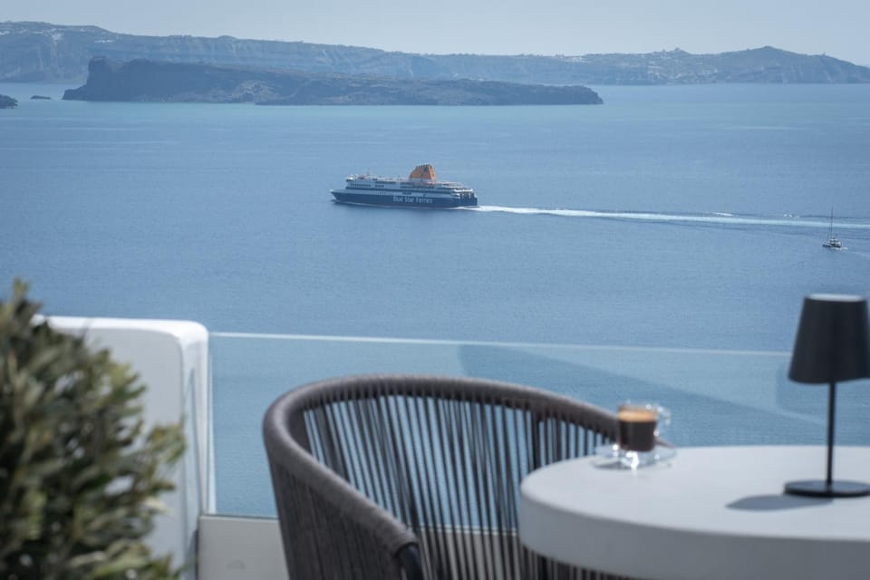 View (from property/room), Balcony/Terrace, Sea view