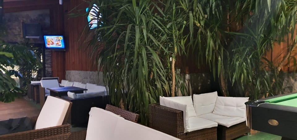 Communal lounge/ TV room, TV and multimedia, Evening entertainment