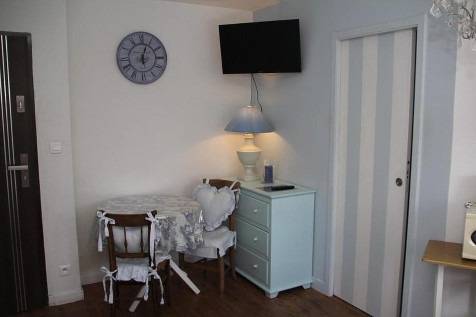 Studio romantique à la campagne à Mastaing Apartment in Hauts-de-France