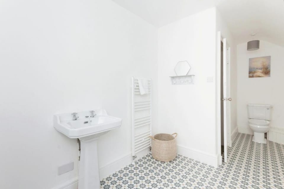 Toilet, Bathroom