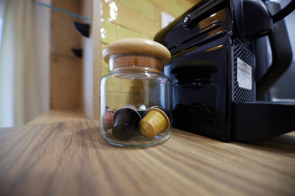 Kitchen or kitchenette, Food and drinks