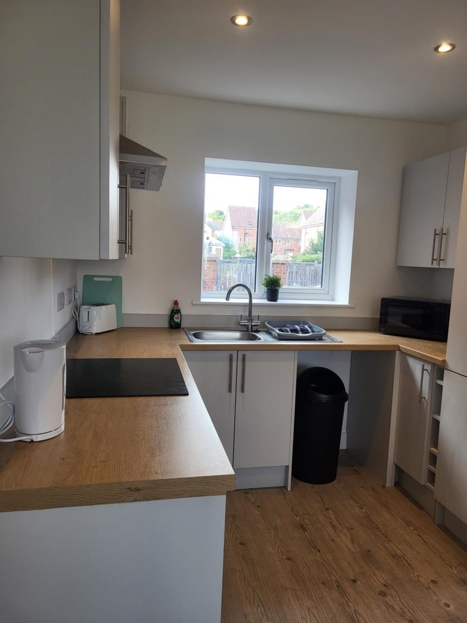 Stylish 3-Bed Home with Parking & Garden New Rotherham Development House in Rotherham