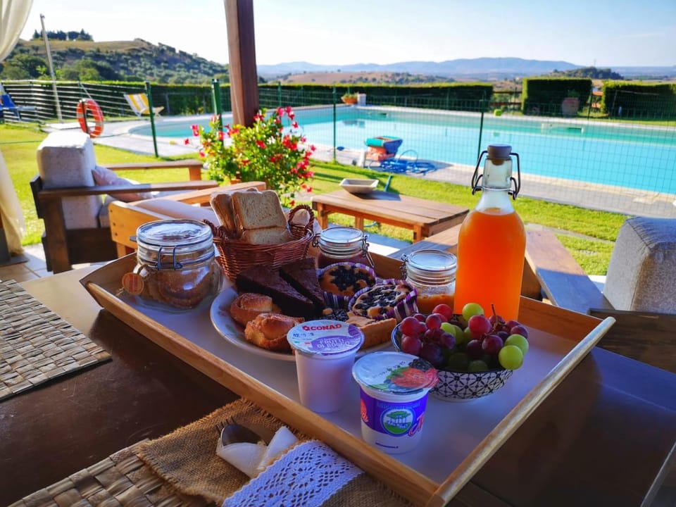 Food close-up, Food close-up, Garden, Garden view, Swimming pool