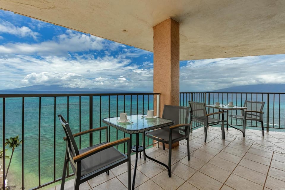 Royal Kahana 1211 by Coldwell Banker Island Vacations Apartment in Napili-Honokowai