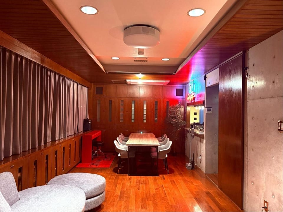 Communal lounge/ TV room, TV and multimedia, Kitchen or kitchenette, Living room, Dining area, Communal kitchen, kitchen, kitchen