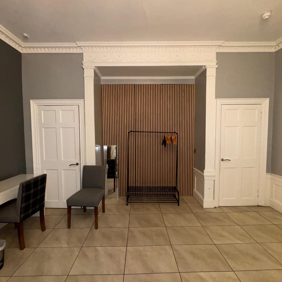 Spacious Double Room In The Heart Of Edinburgh Vacation rental in Edinburgh