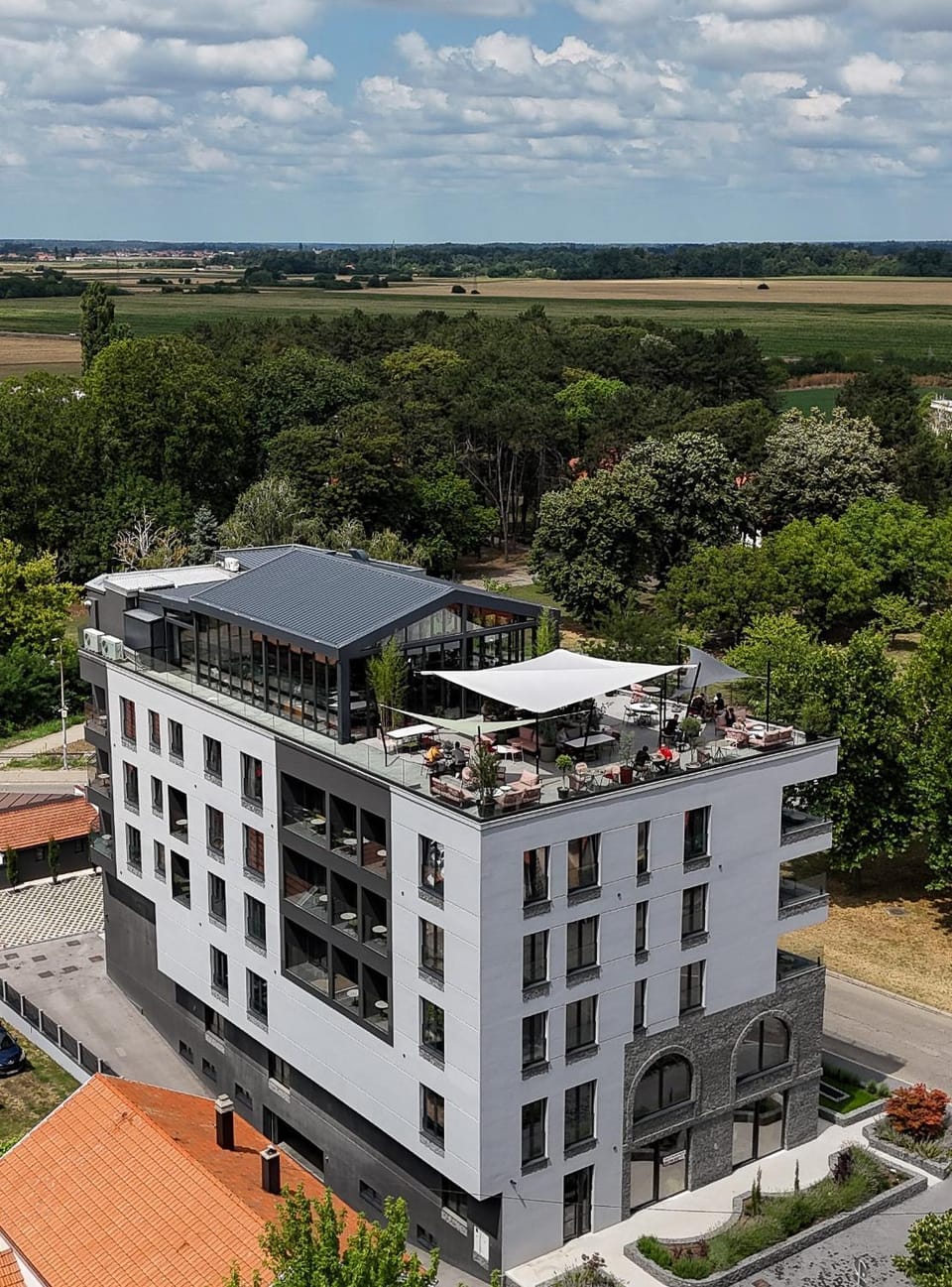 Property building, Day, Neighbourhood, Bird's eye view, View (from property/room), City view, Location
