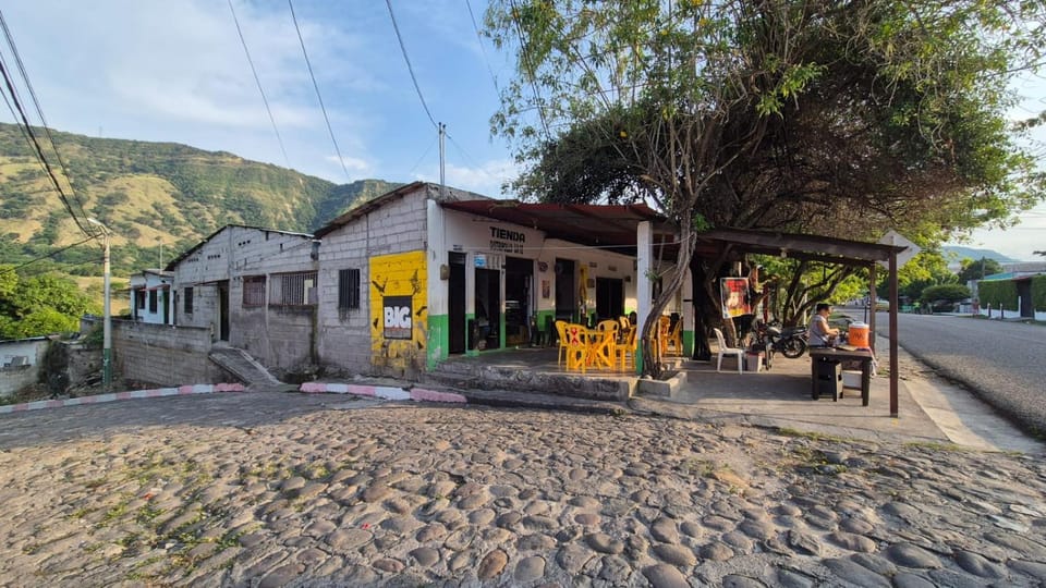 Casa de pesca Vacation rental in Honda