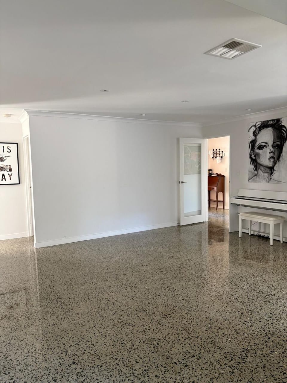 Westerly House - A Luxe Mullaloo Beach Retreat House in Perth