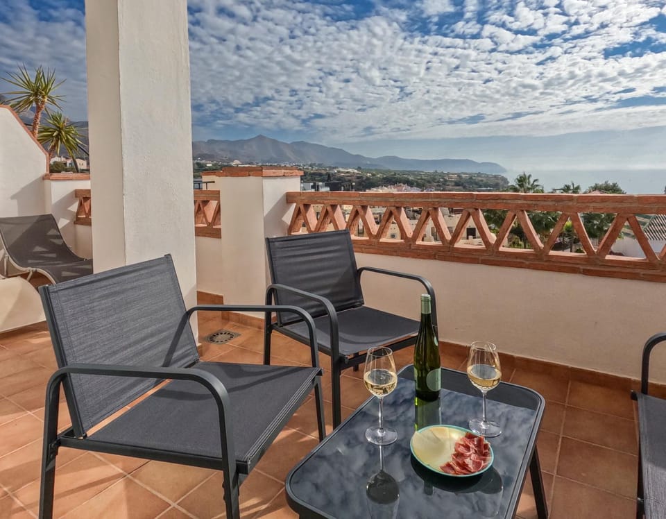 View (from property/room), Balcony/Terrace, Sea view