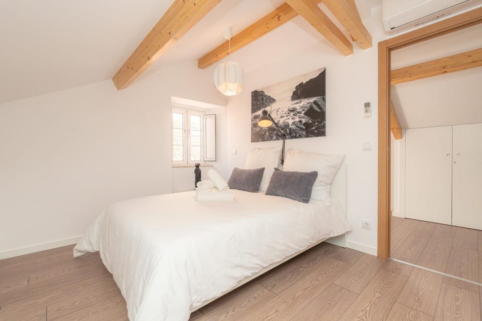 LuCkasa by Rent4all Apartment in Coimbra District, Portugal