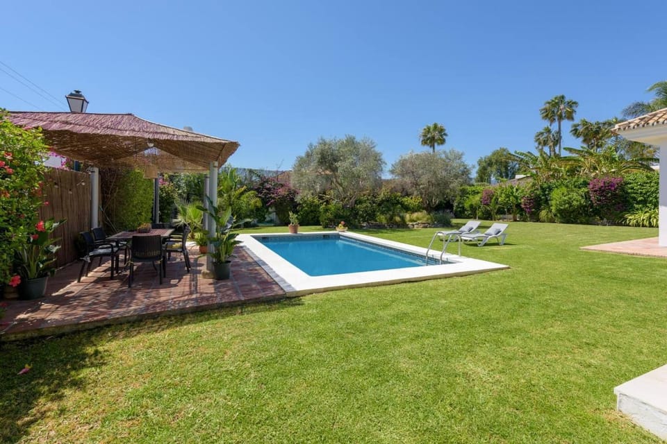 Garden, Swimming pool