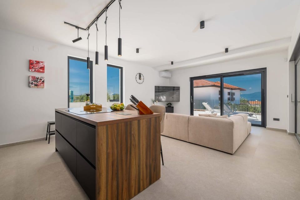 Living room, Seating area, kitchen