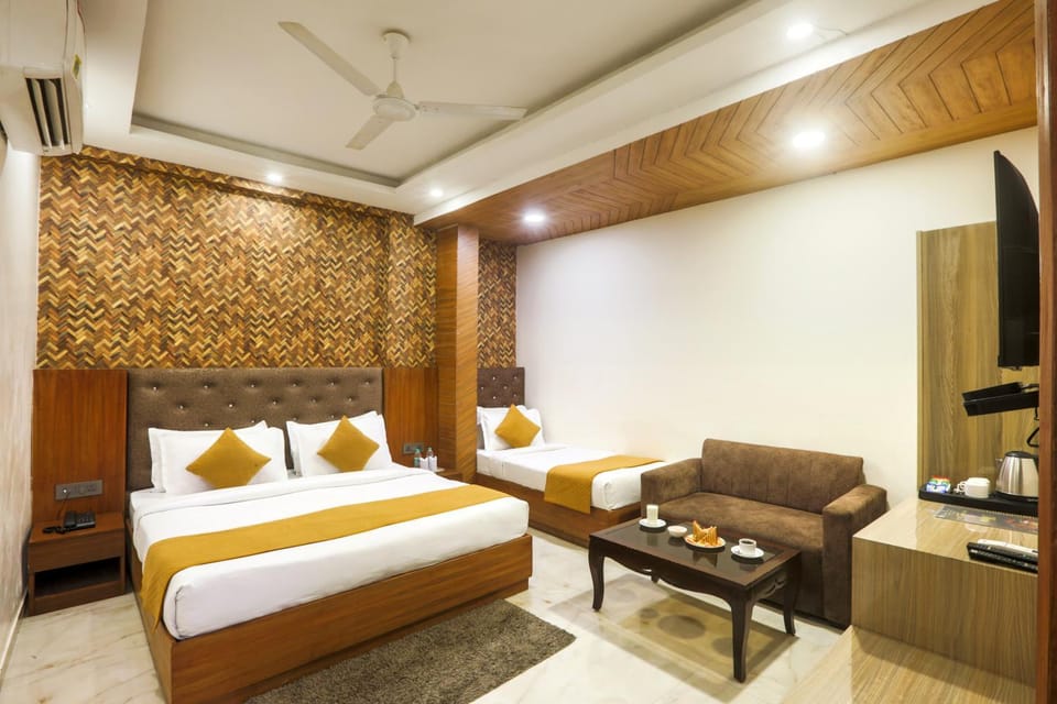 Living room, Photo of the whole room, Bedroom