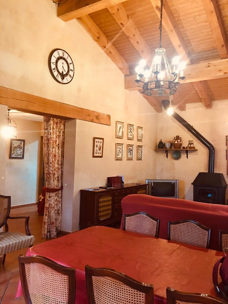 Living room, Dining area