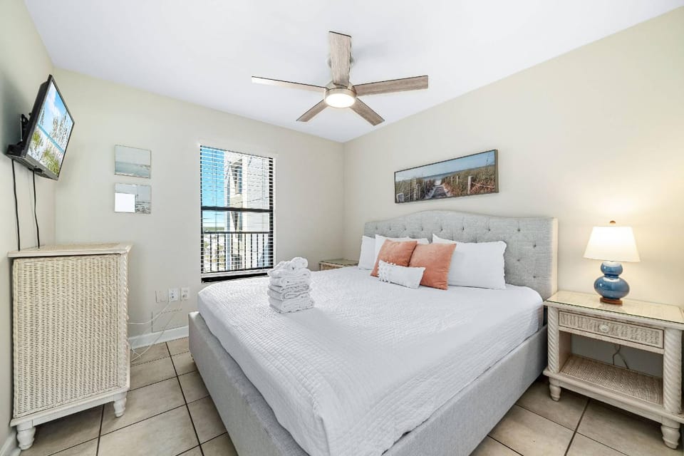 Island Winds West 775 House in West Beach