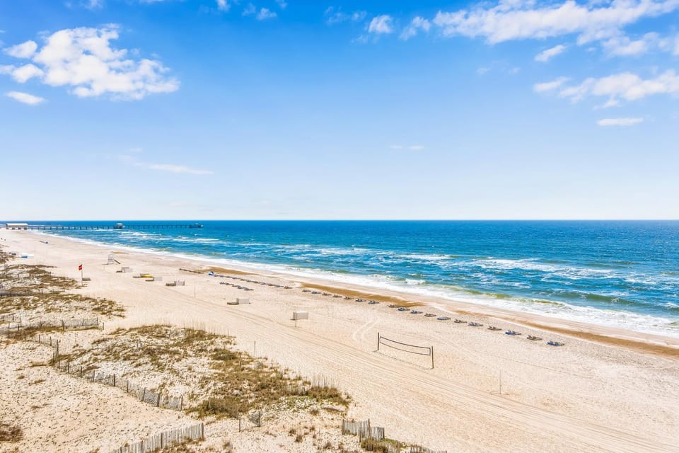 Island Sunrise 660 Apartment in Gulf Shores