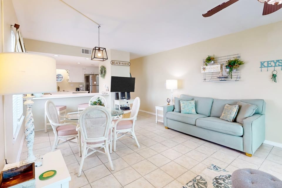 Island Sunrise 660 Apartment in Gulf Shores