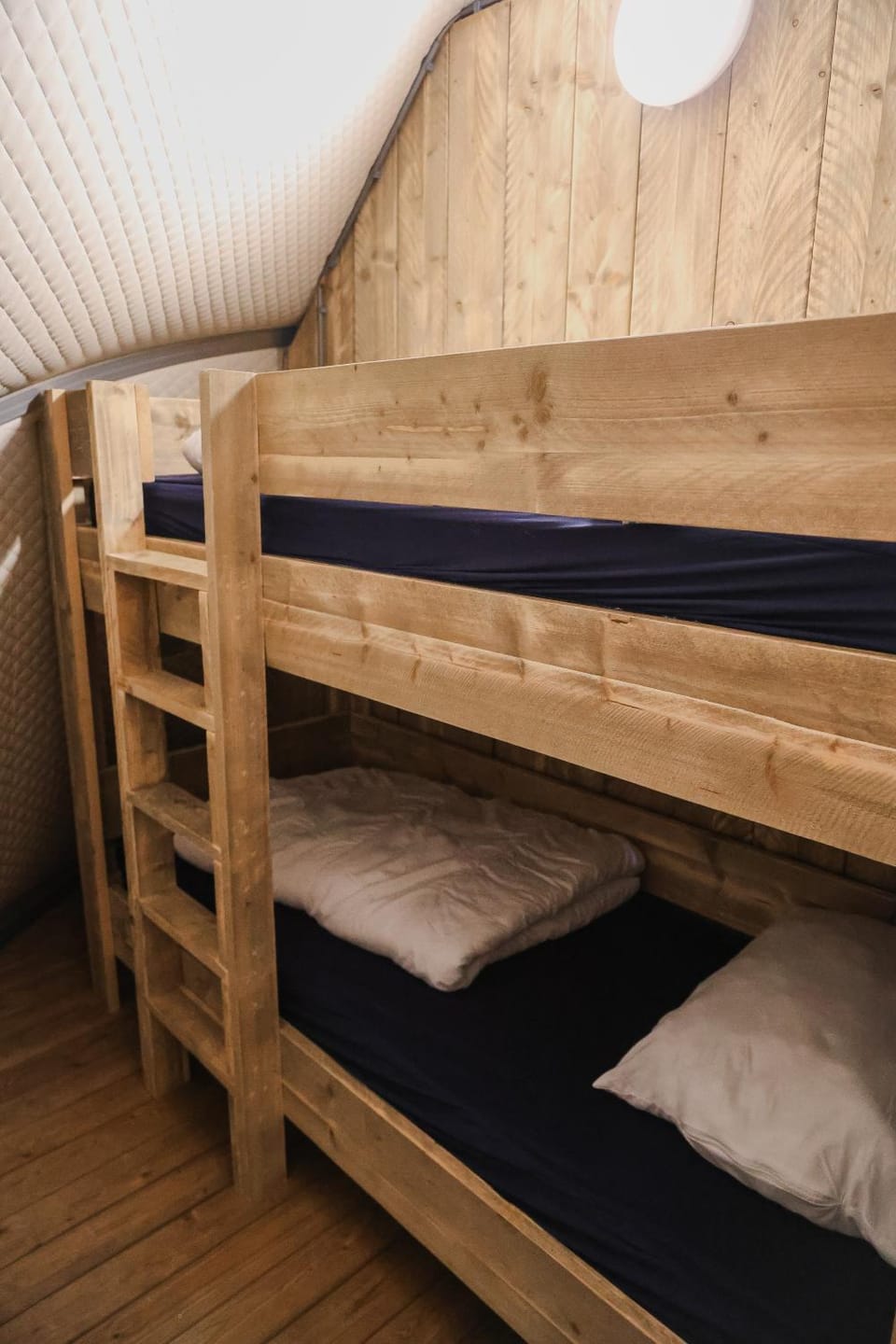Bed, Bedroom, bunk bed