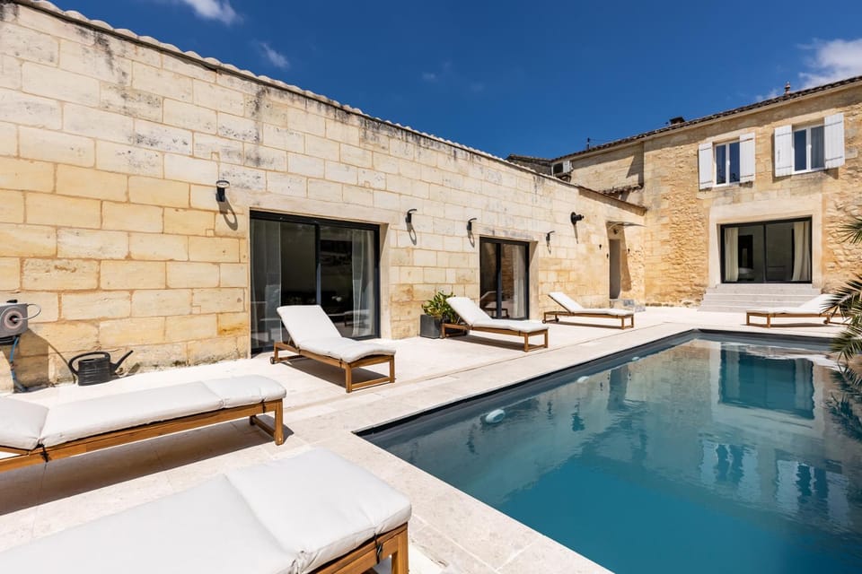 Patio, Day, Pool view, Swimming pool, sunbed