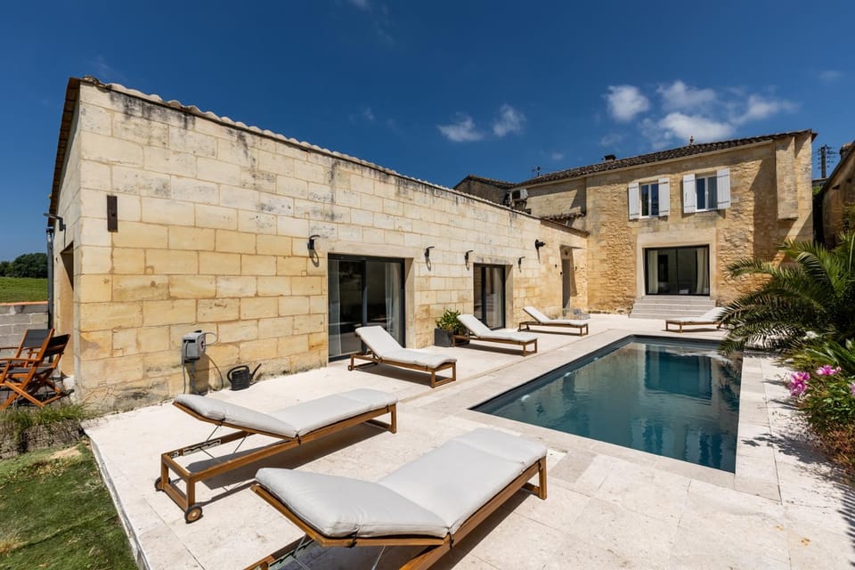 Patio, Day, Pool view, Swimming pool, sunbed