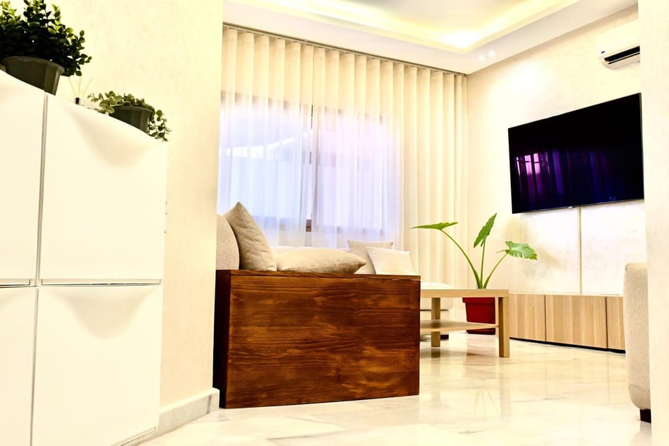 Communal lounge/ TV room, TV and multimedia, Evening entertainment