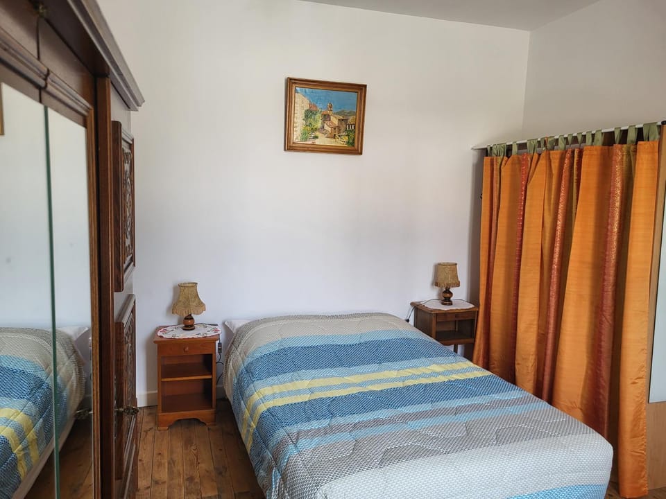 Les Bleuets Apartment in Bourgogne-Franche-Comté
