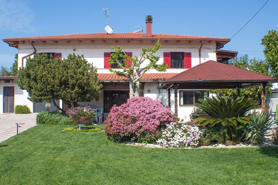 Property building, Garden, Garden view