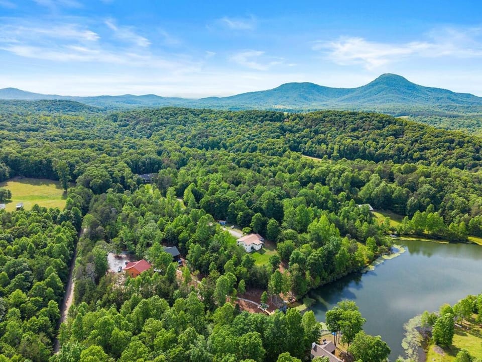 New Build, Lake Fun, Near Helen Chalet in White County