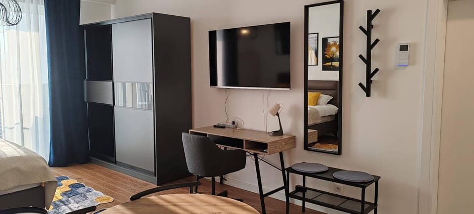 TV and multimedia, Living room, internet