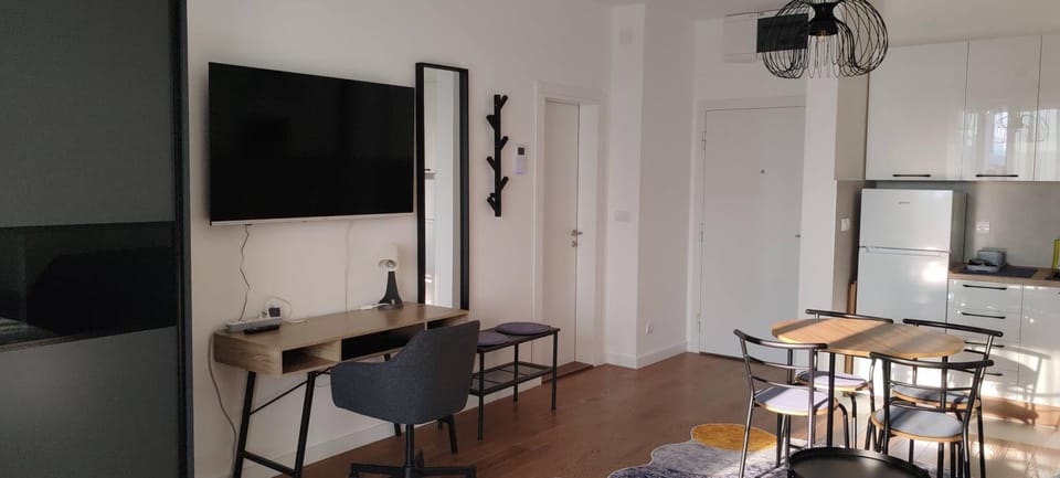 View (from property/room), Living room, Bedroom