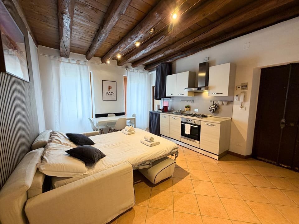 Kitchen or kitchenette, Living room, Seating area, stove