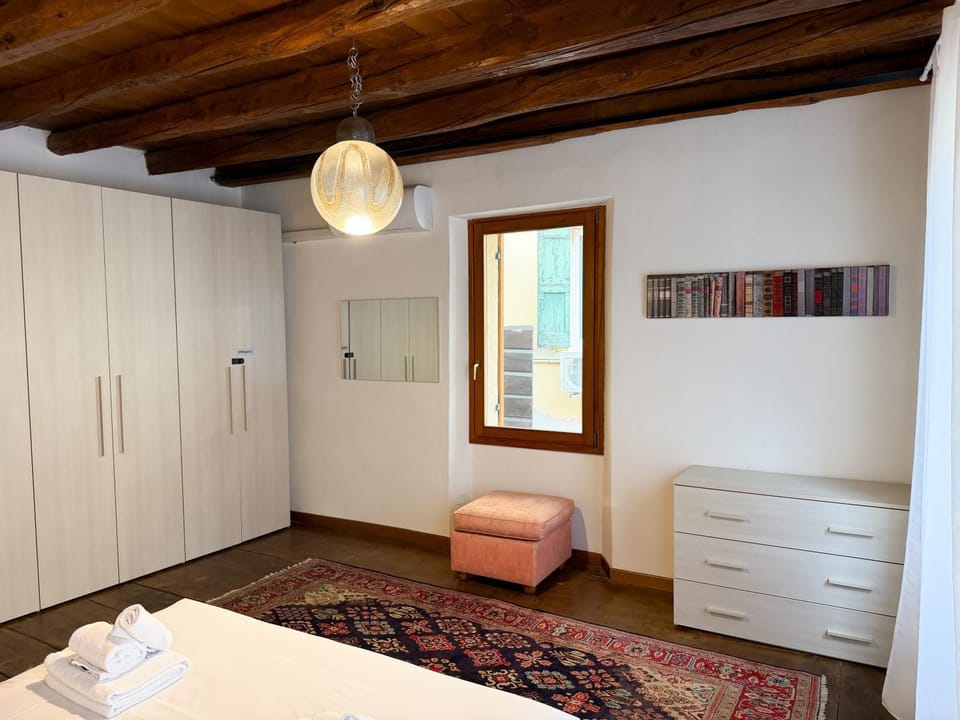 Bed, Photo of the whole room, Bedroom, wardrobe