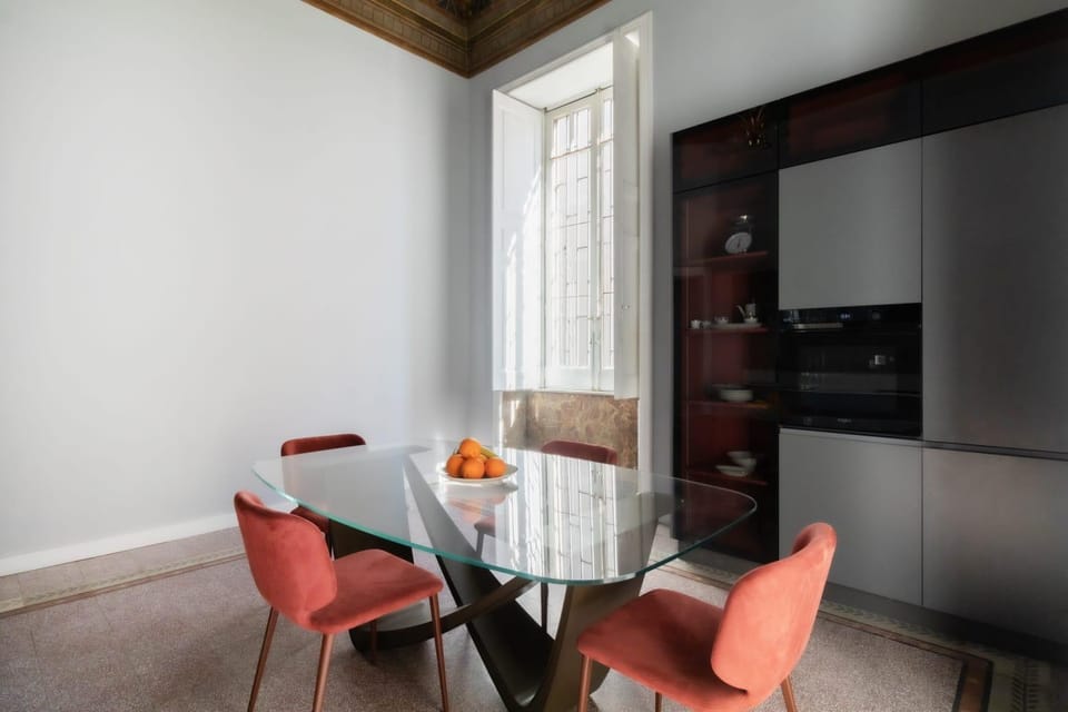 Living room, Dining area