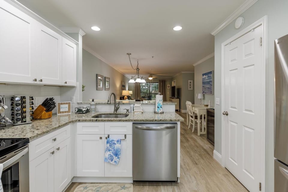 7501 Treetops Villa in South Forest Beach