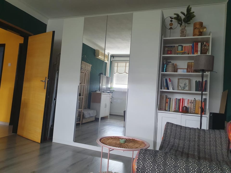 Library, Bedroom, wardrobe