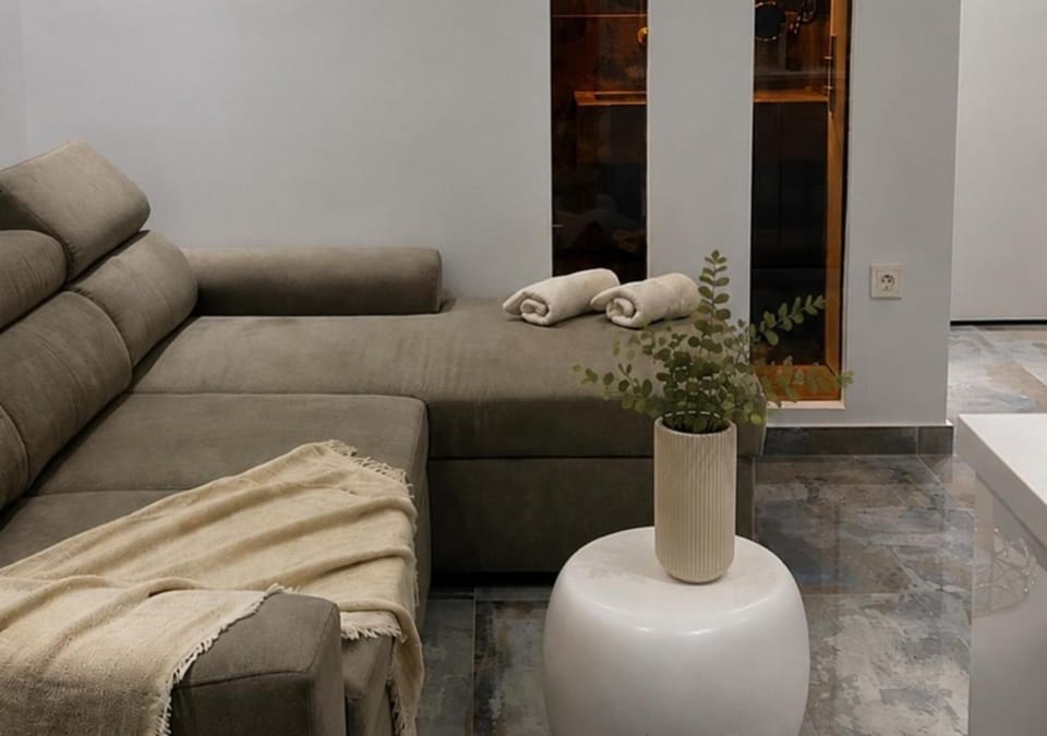 KLEOPATRA'S Luxury Suite Apartment in Greece