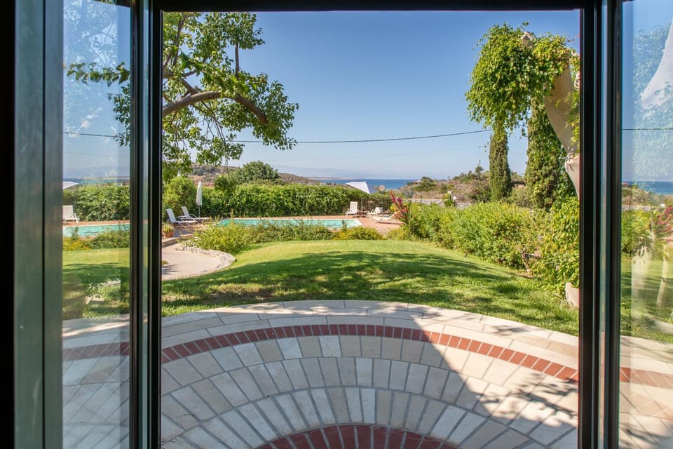 Bedroom, Garden view