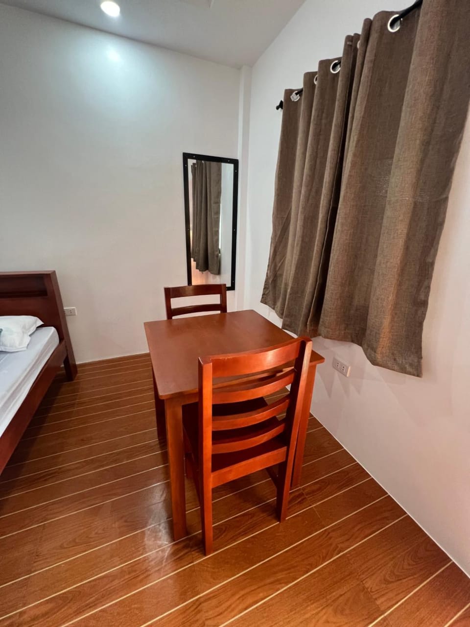 Seating area, Bedroom