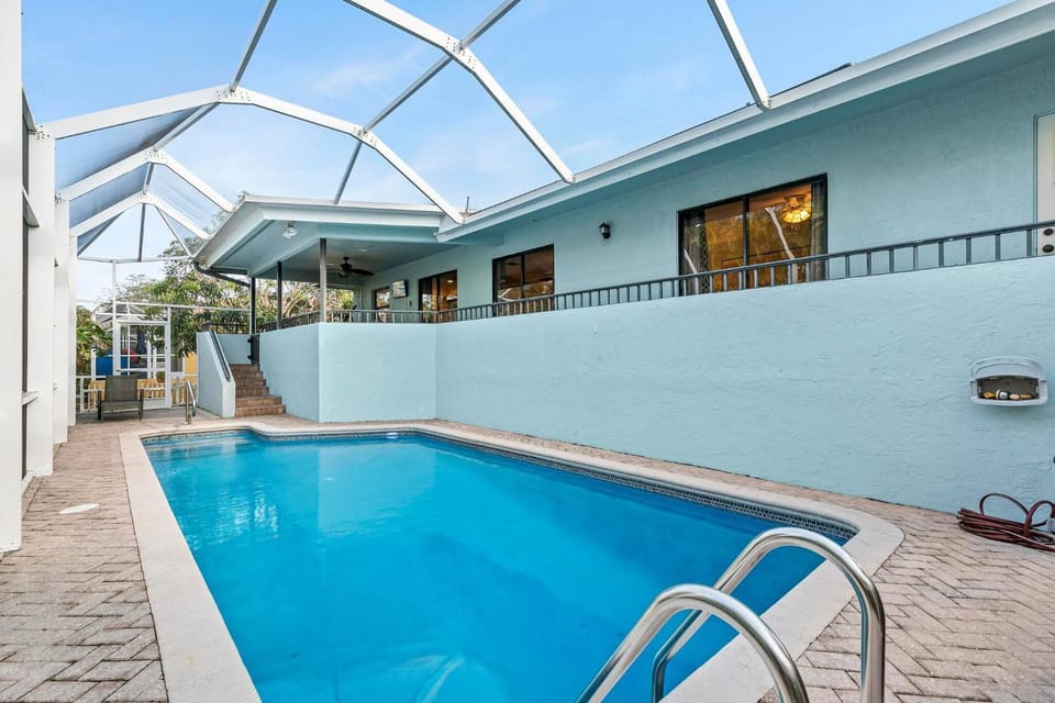 Other, Pool view