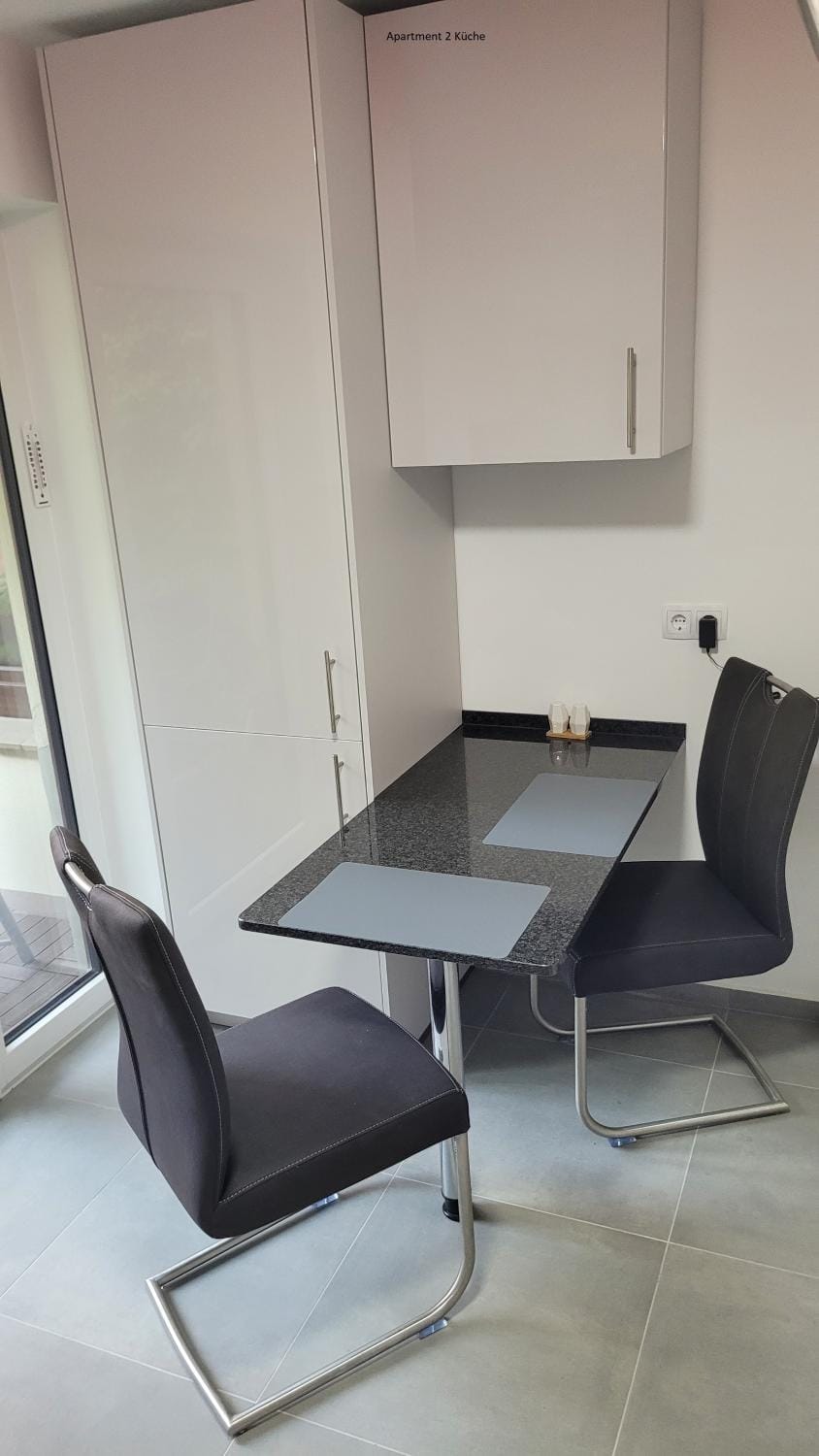 Seating area, kitchen