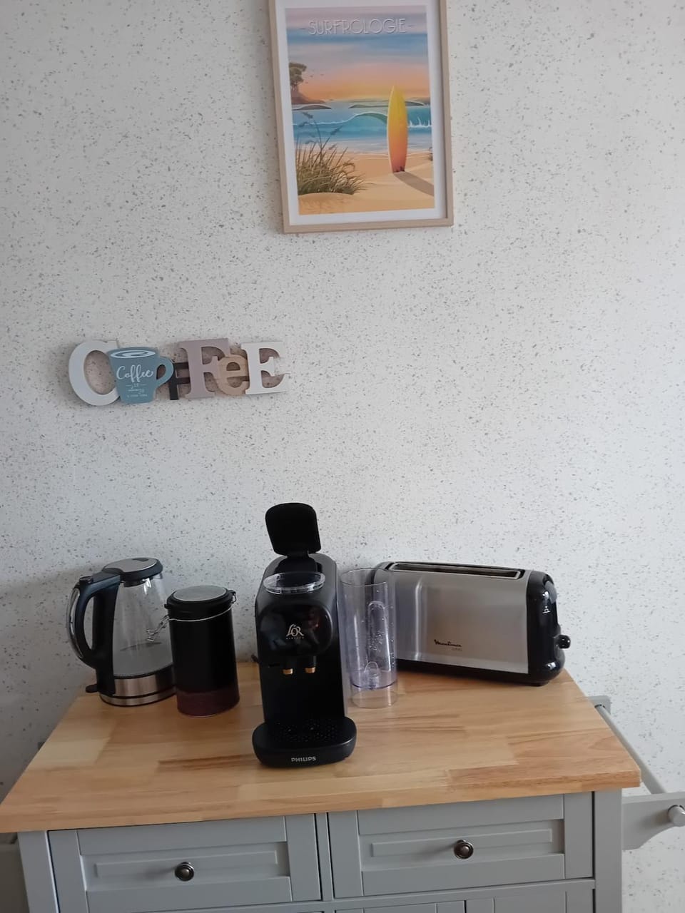 Coffee/tea facilities, toaster