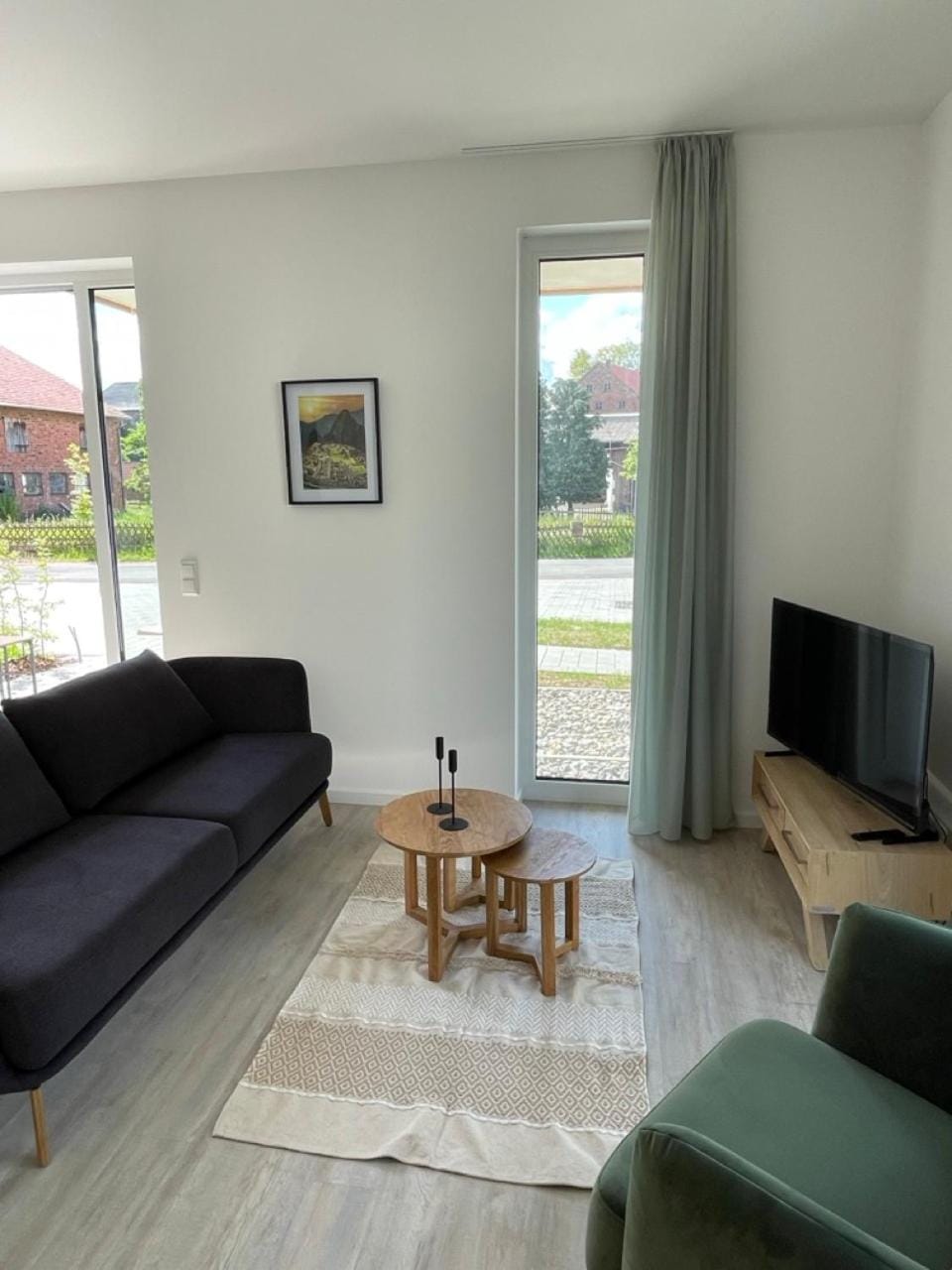 TV and multimedia, Living room, Seating area